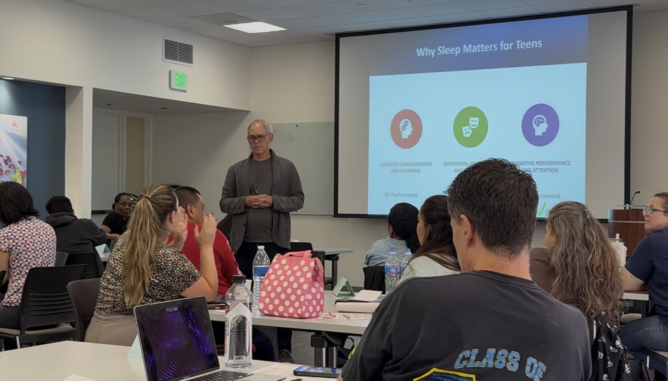 Dr. Christopher Colwell presenting at BRAINWAVE workshop
