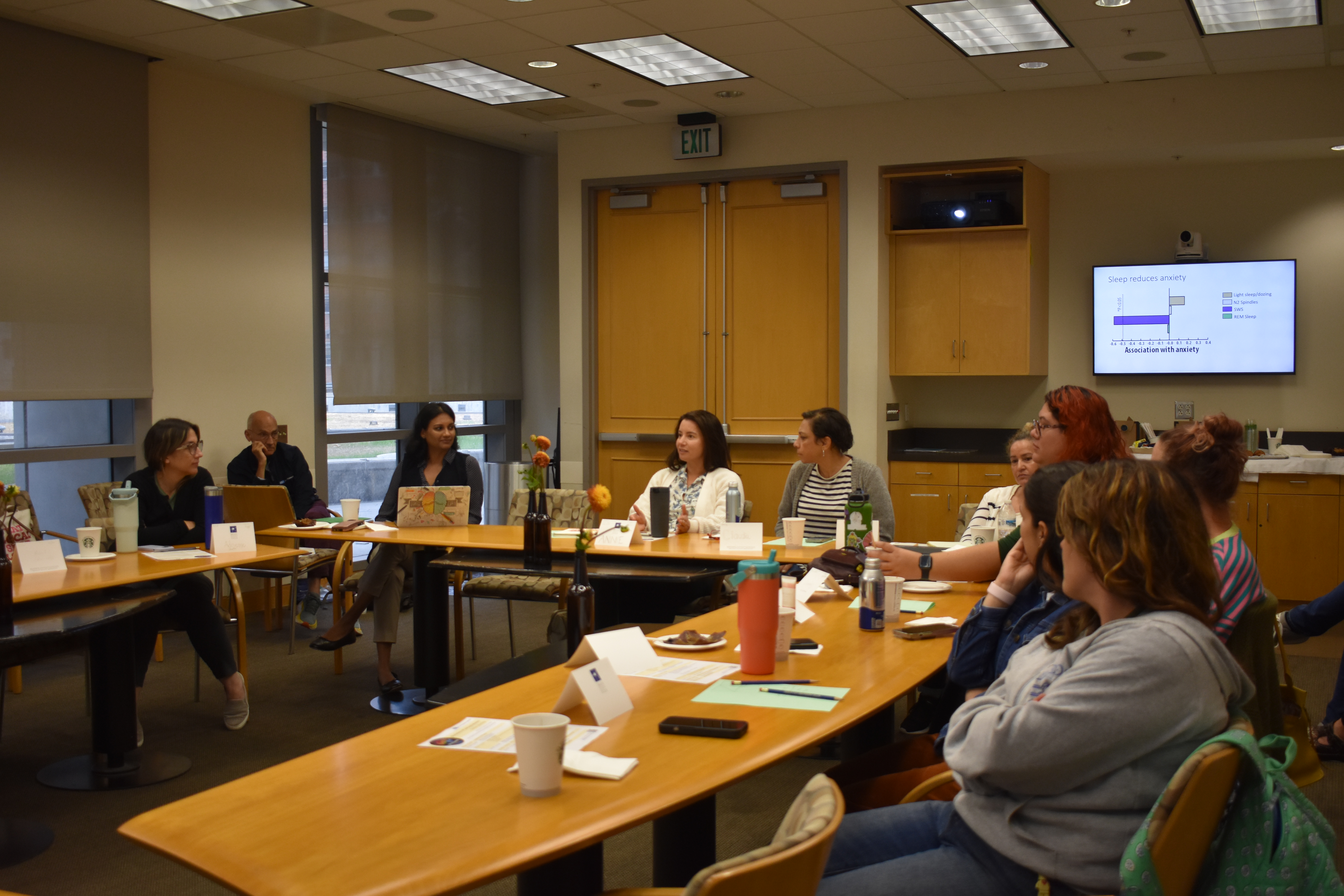 Teacher discussion at BRAINWAVE workshop